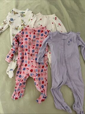 Baby Girls 6M Bundle of Sleepers
